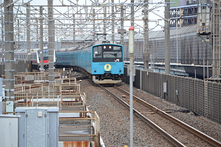 201系@南船橋駅