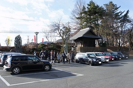 上州物産館駐車場にて