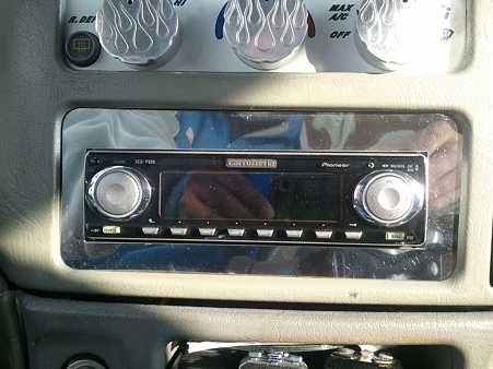 １DINデッキ　カロッツェリア DEH-P999