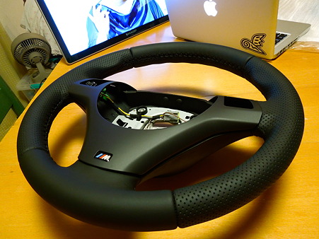 M-Sportのステアリング