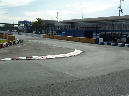 モタード走行会名阪2010 004