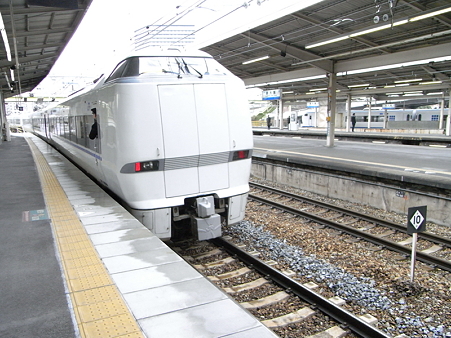 683系(新大阪駅)6