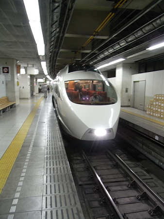 50000形(新宿駅)3
