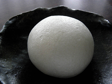 薯蕷饅頭 ( 蓬莱山 ) 笹屋