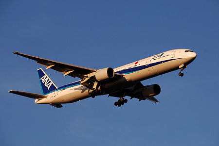 B777-300