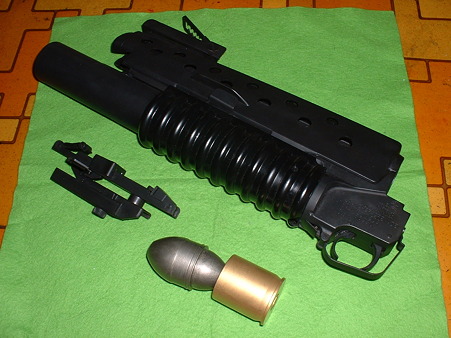 LS「M203 グレネード ランチャー」 (弾が飛ぶタイプ) 組み立て塗装済み 付属品 一式と Doburoku-TAO