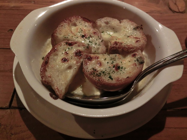 Photos: パンとチーズのグラタン